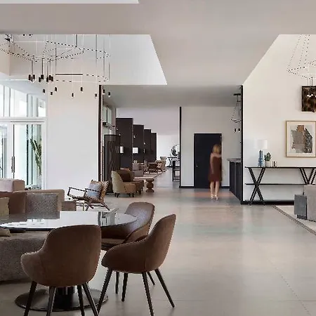 Hotel J|hotel 4*